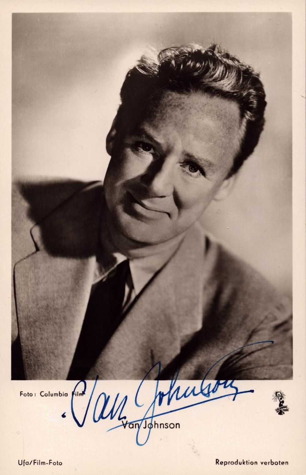Lot 638: Van Johnson signed 5.5x3.5 inch black and white...