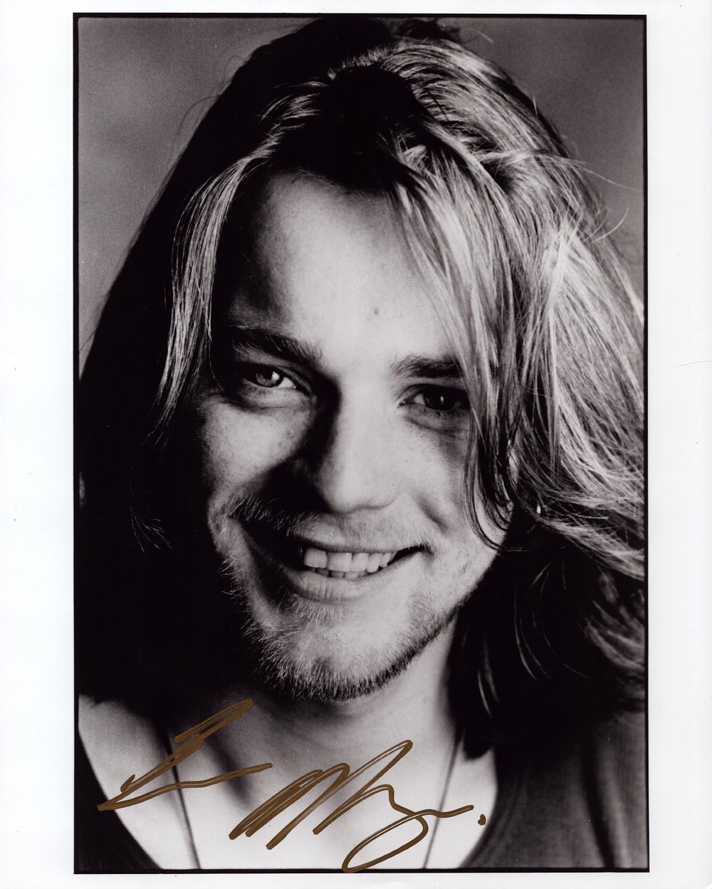 Lot 374: Ewen McGregor signed 10x8 inch black and white...