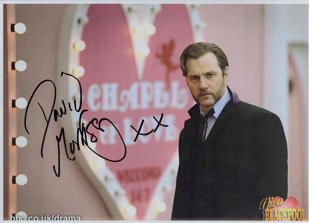 Lot 390: David Morrisey signed 12x8 inch colour photo. Good...