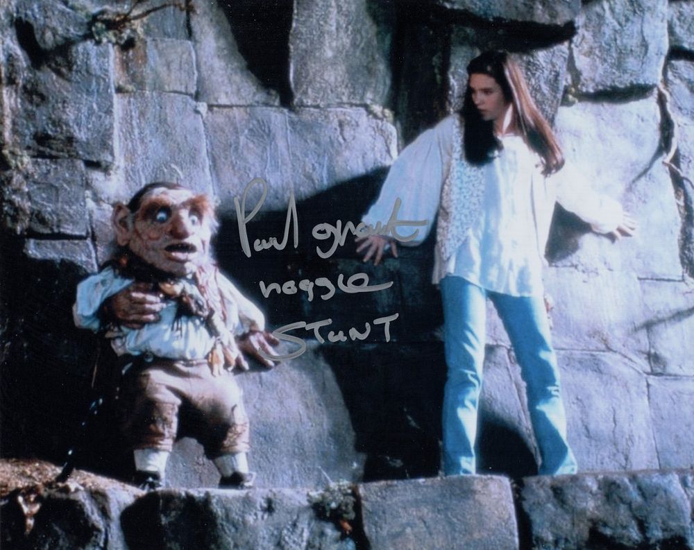 Lot 511: Labyrinth, 8x10 colour fantasy movie scene photo signed...