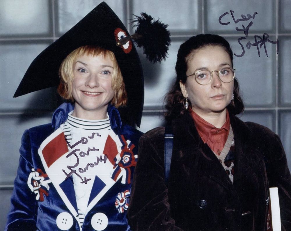 Lot 532: Absolutely Fabulous Jane Horrocks signed colour 8x10 photo...