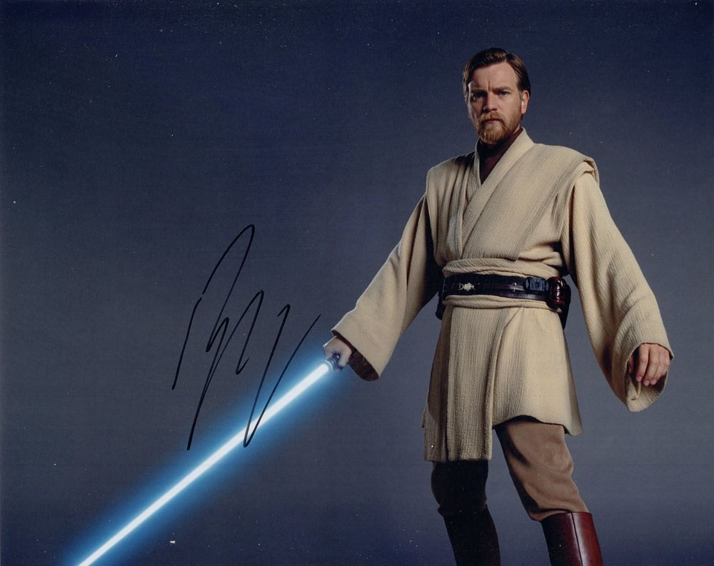 Lot 554: Star Wars 8x10 colour photo signed by actor...