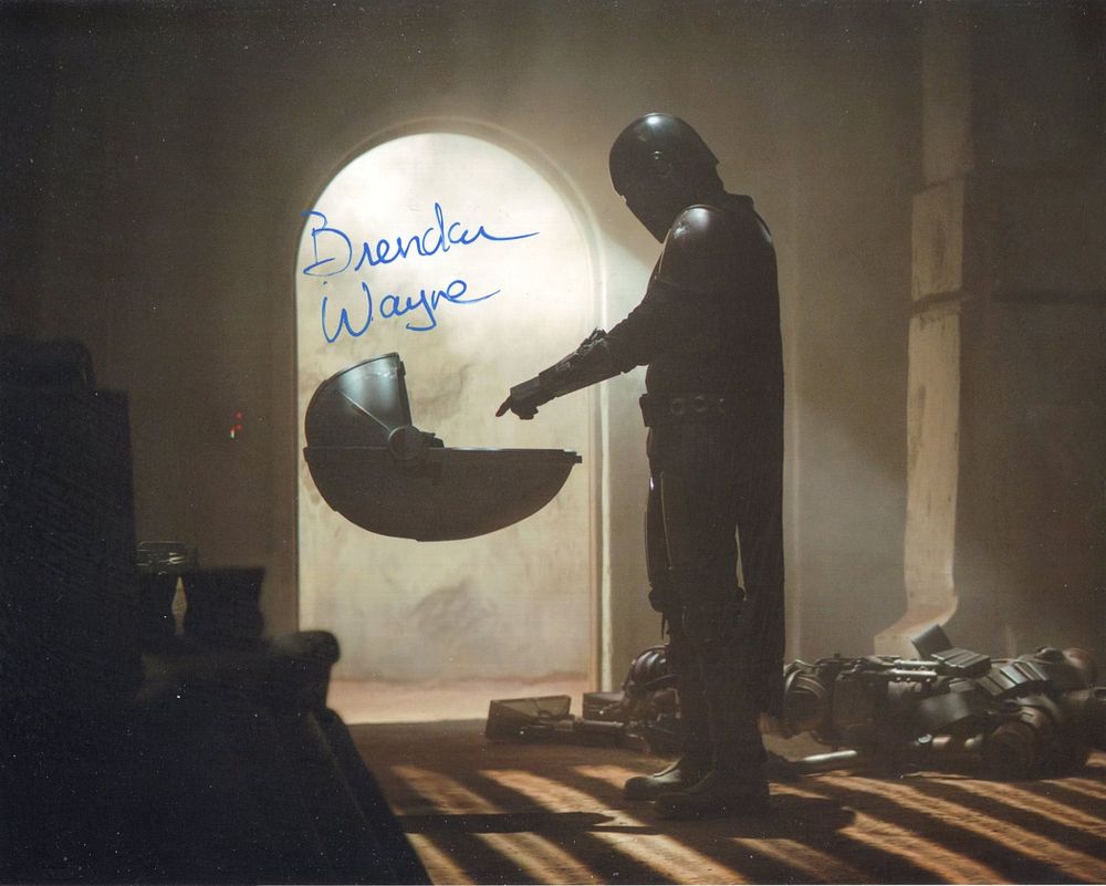 Lot 585: Star Wars The Mandalorian 8x10 colour photo signed...