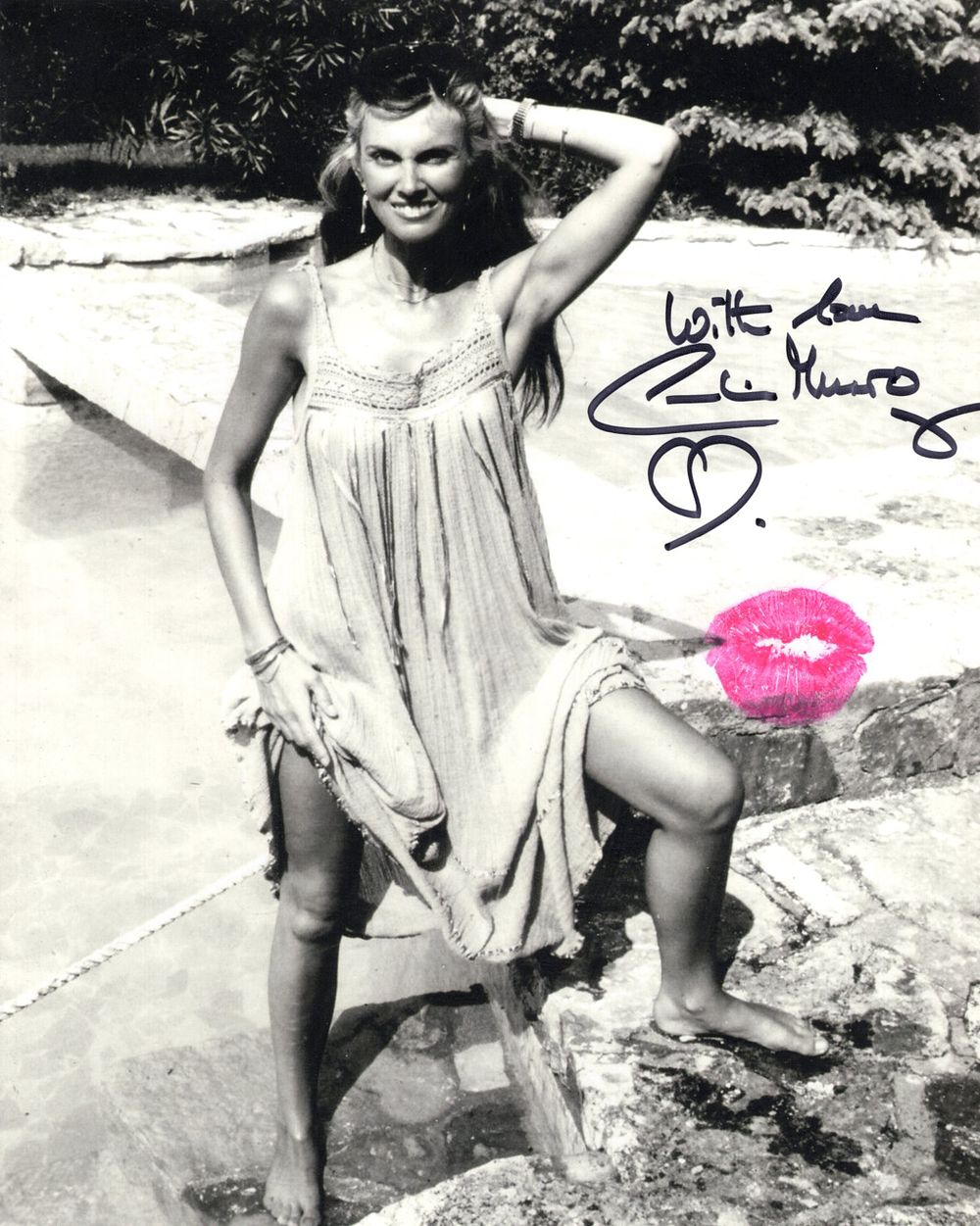 Lot 587: 007 James Bond actress Caroline Munro signed glamour...