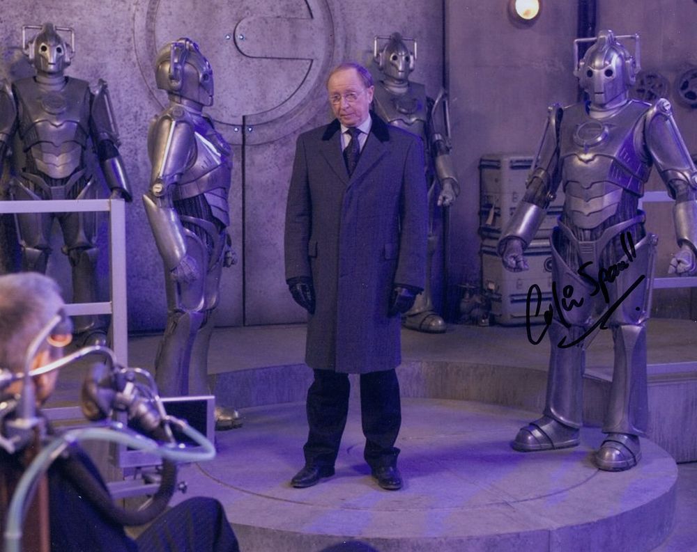 Lot 657: Doctor Who colour 8x10 photo signed by actor...