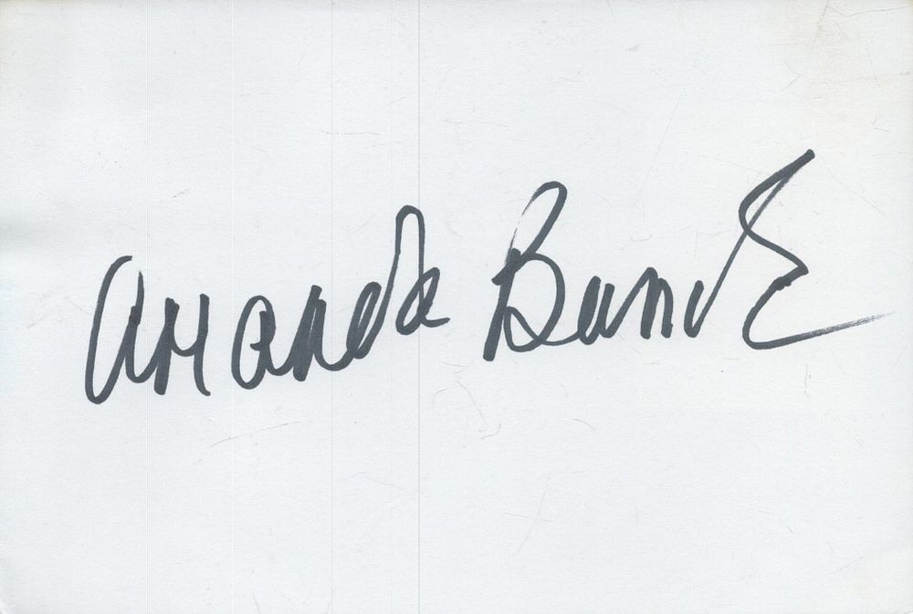 Lot 78: Amanda Barrie signed 6x4 inch white card. Good...