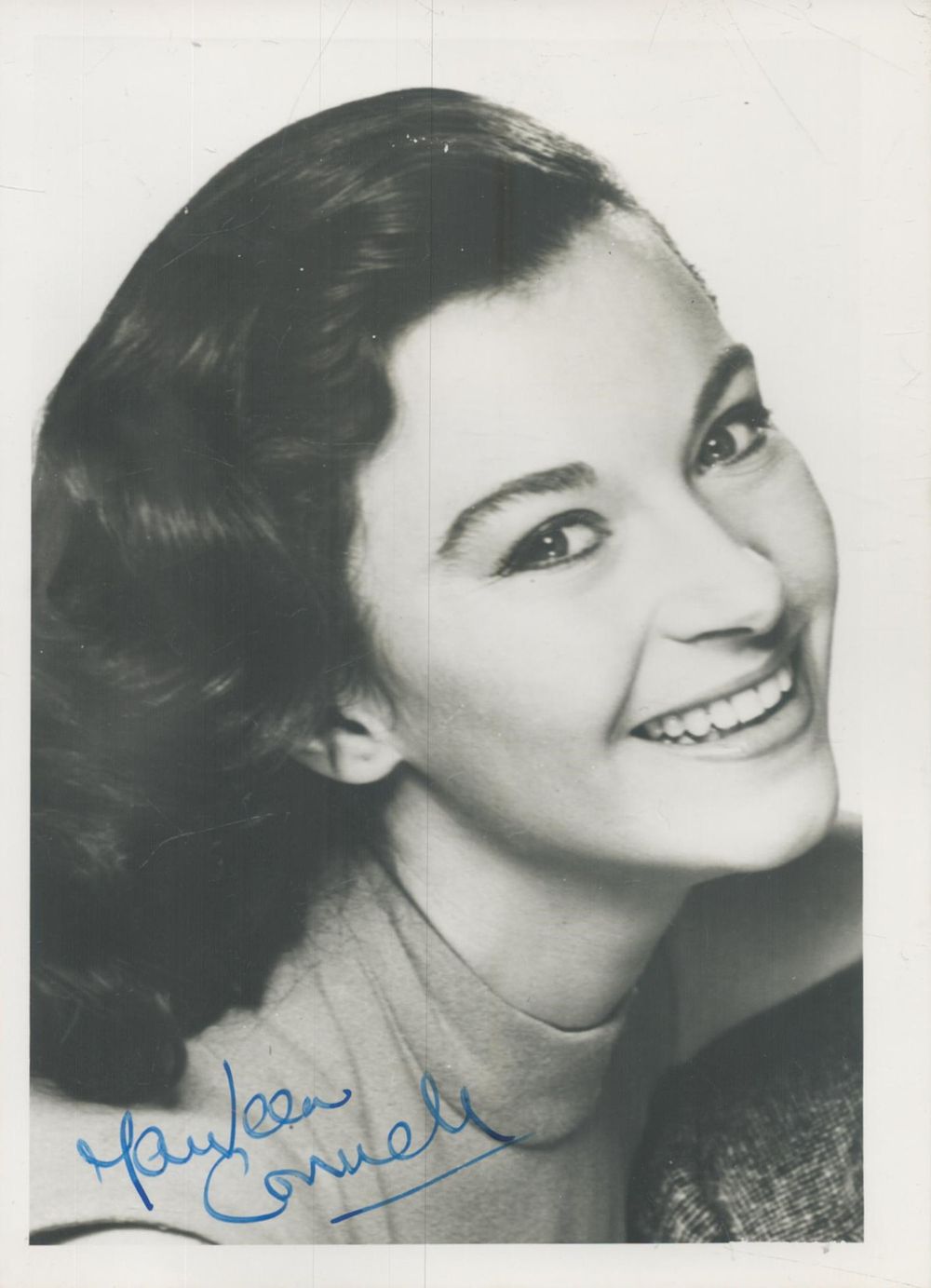 Lot 100: Maureen Connell signed 7x5inch black and white photo....
