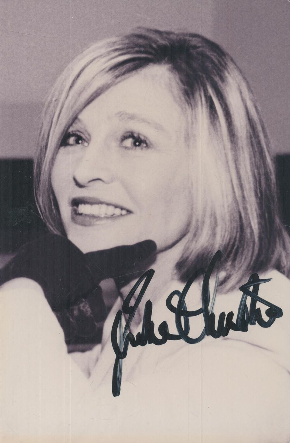 Lot 172: Julie Christie signed 6x4inch black and white photo....