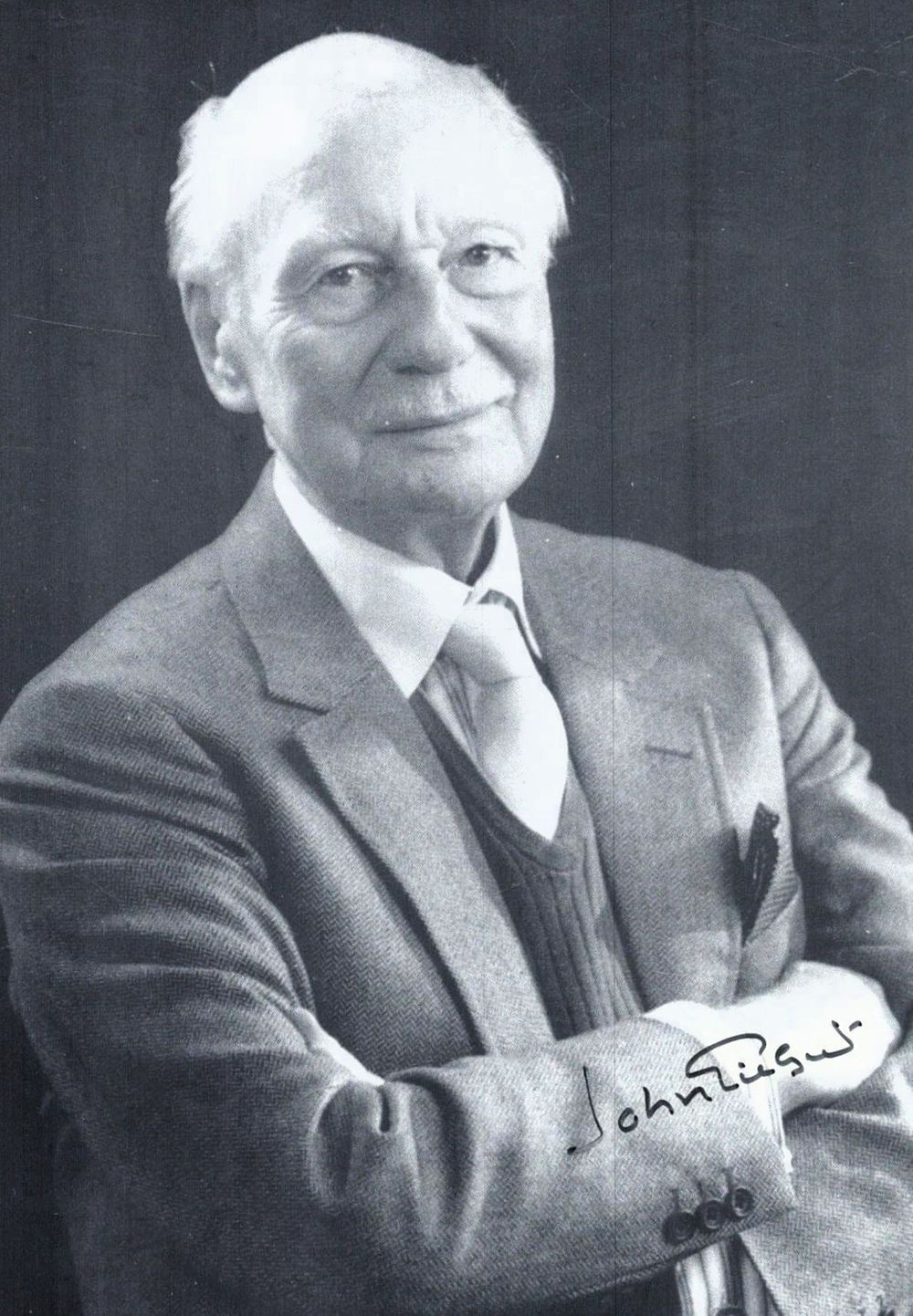 Lot 216: Sir John Gielgud signed 7x5inch black and white...