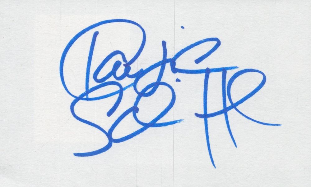 Lot 695: Claudia Schiffer signed 6x4 inch white card. Good...