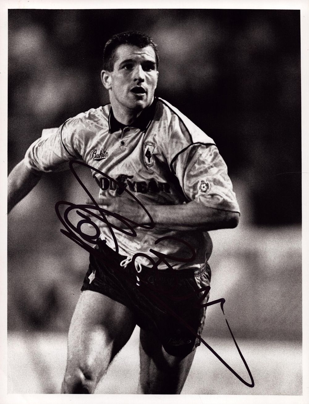 Lot 730: Steve Bull Signed Wolverhampton Wanderers 7x9 Press Photo....