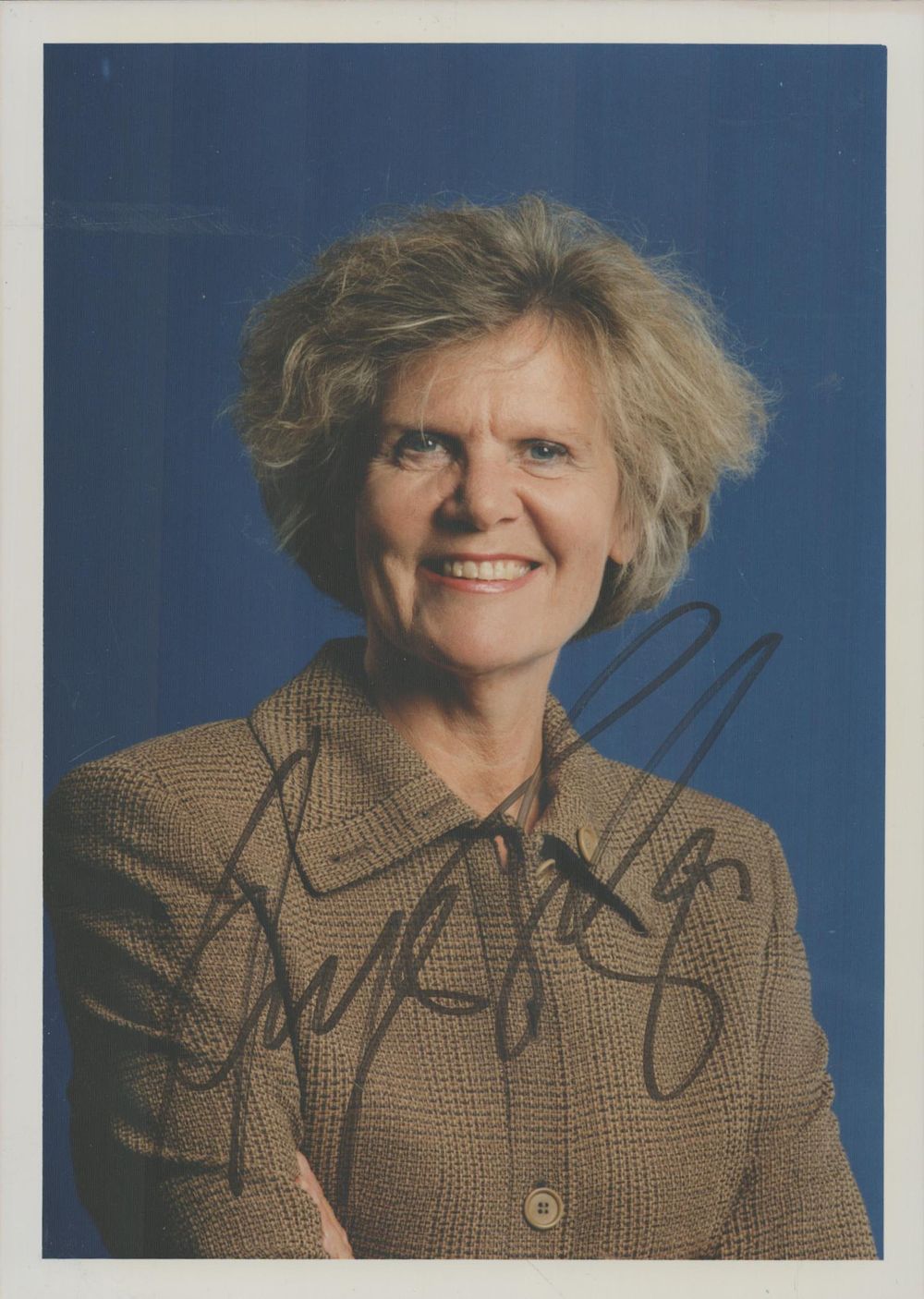 Lot 67: Anja Silja signed colour photo 7x5 Inch Is...