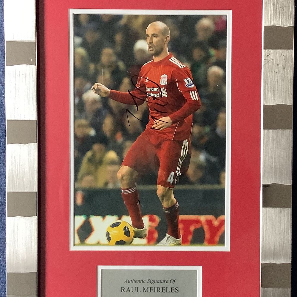 Lot 203: Football Raul Meireles (Liverpool FC) Signed 12 x...