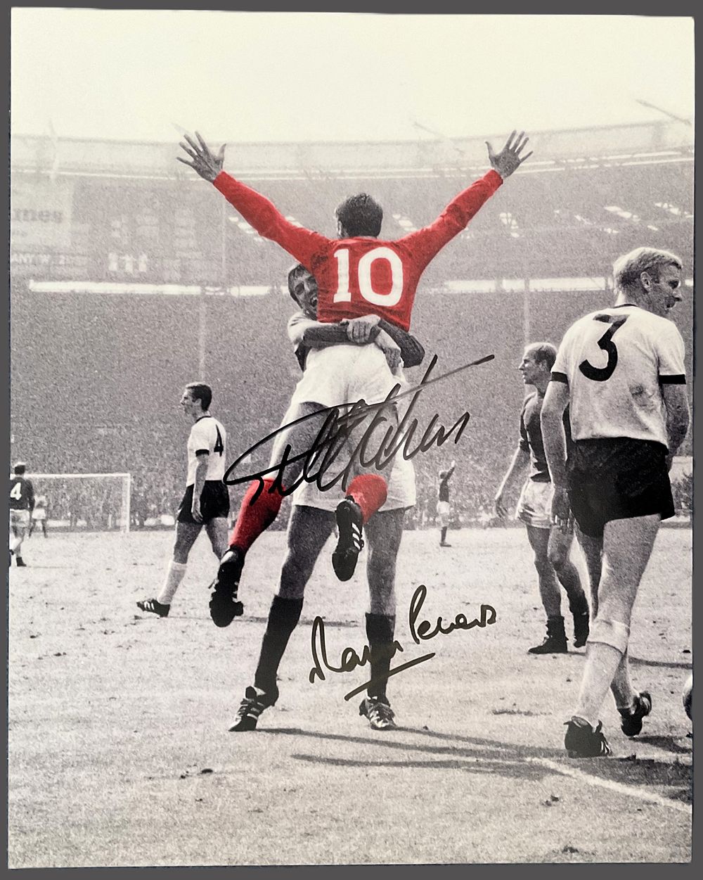 Lot 231: Football Geoff Hurst and Martin Peters signed 20x16...