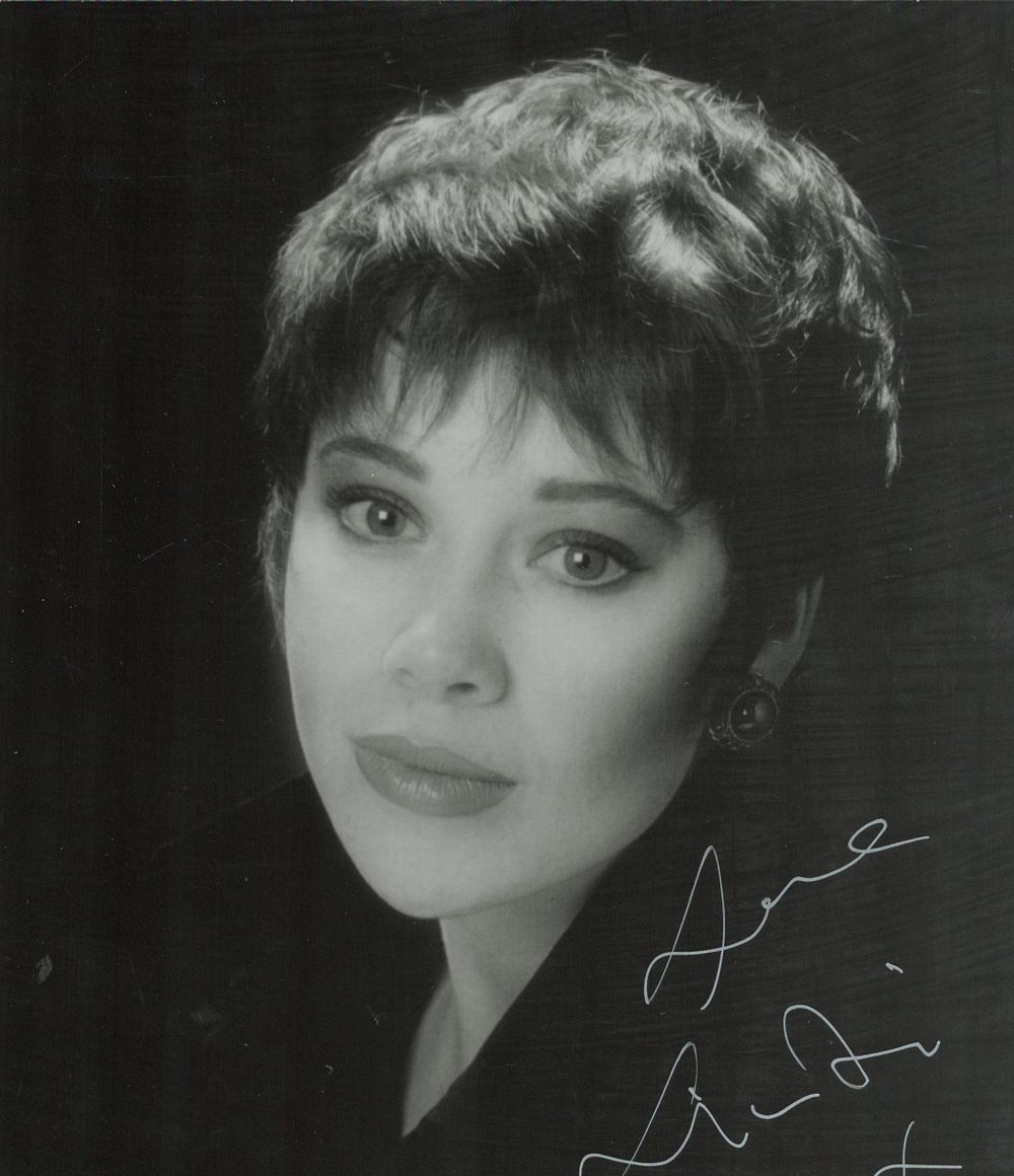 Lot 474: Lynsey Hatley signed 10x8inch black and white photo....