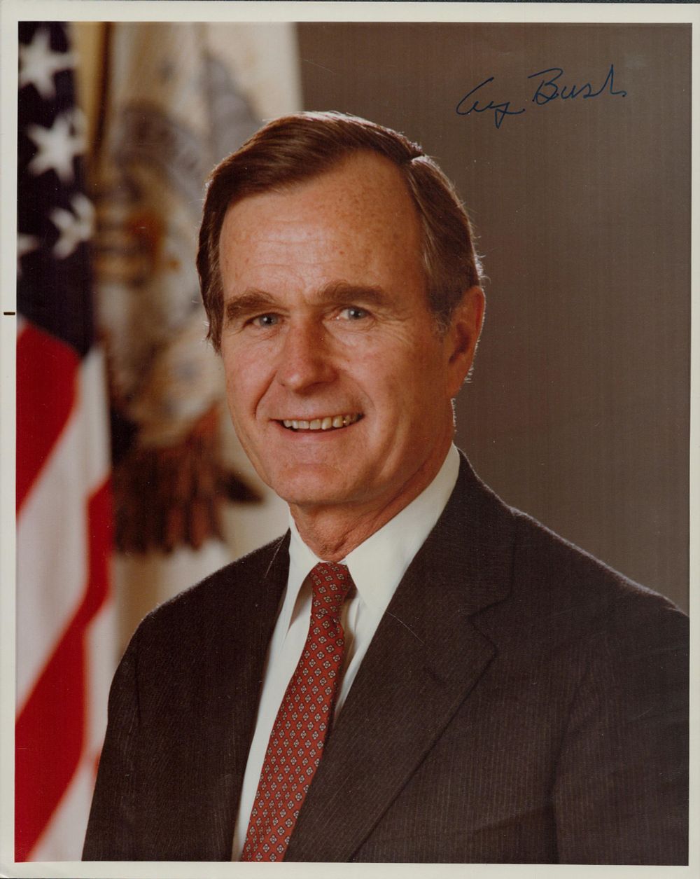 Lot 479: George Bush signed 10x8inch colour photo. Good condition....