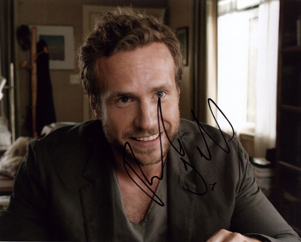 Lot 236: Rafe Spall signed 10x8 inch colour photo. Good...