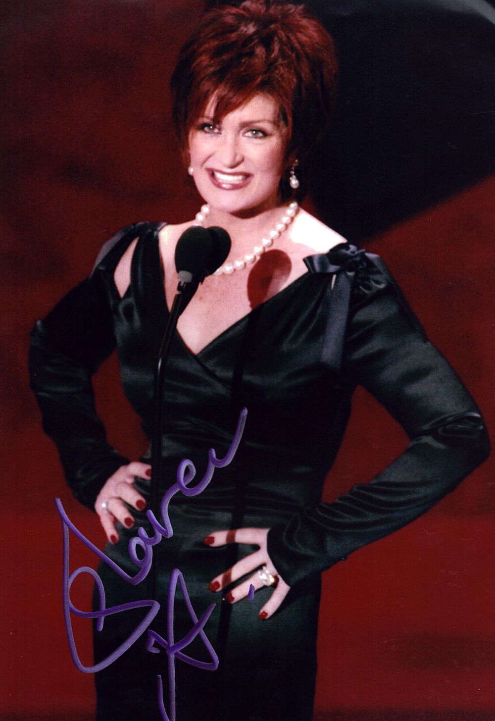 Lot 287: Sharon Osbourne signed 12x8 inch colour photo. Good...