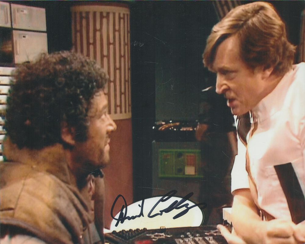 Lot 299: David Collings signed 10x8 inch colour photo. Good...