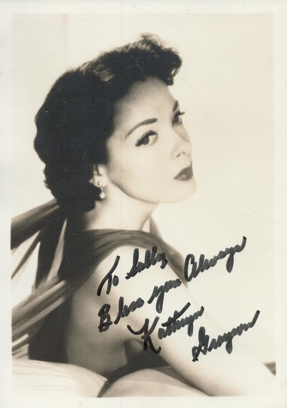Lot 327: Kathryn Grayson signed 7x5 inch black and white...