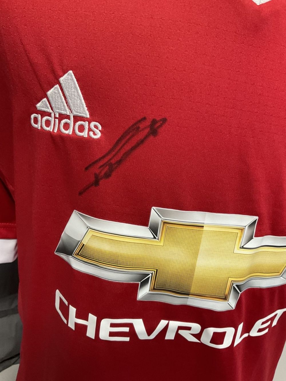 Lot 175: Football Marcus Rashford signed Manchester United replica home...