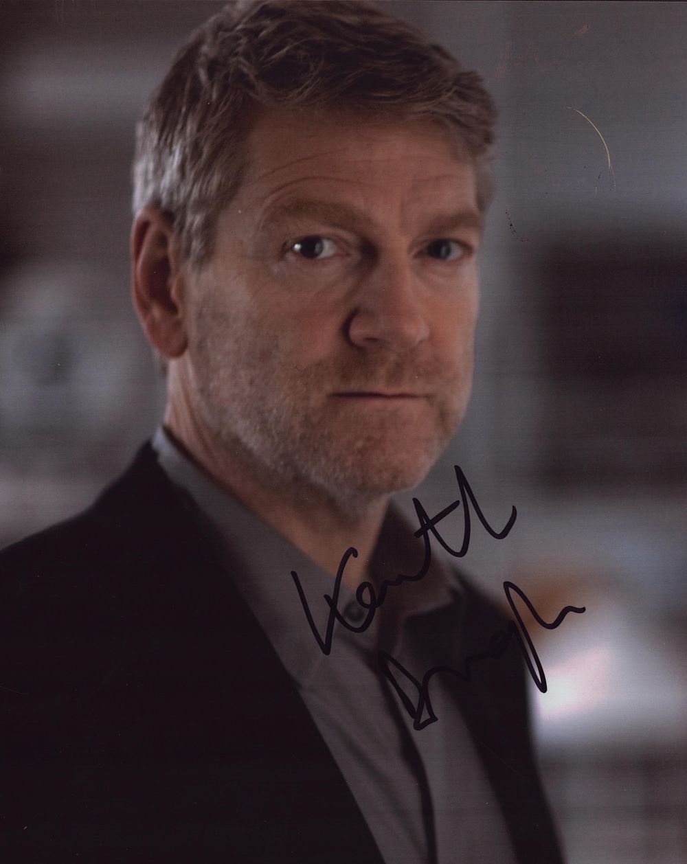 Lot 183: Kenneth Branagh signed 10x8inch colour photo. Good condition....