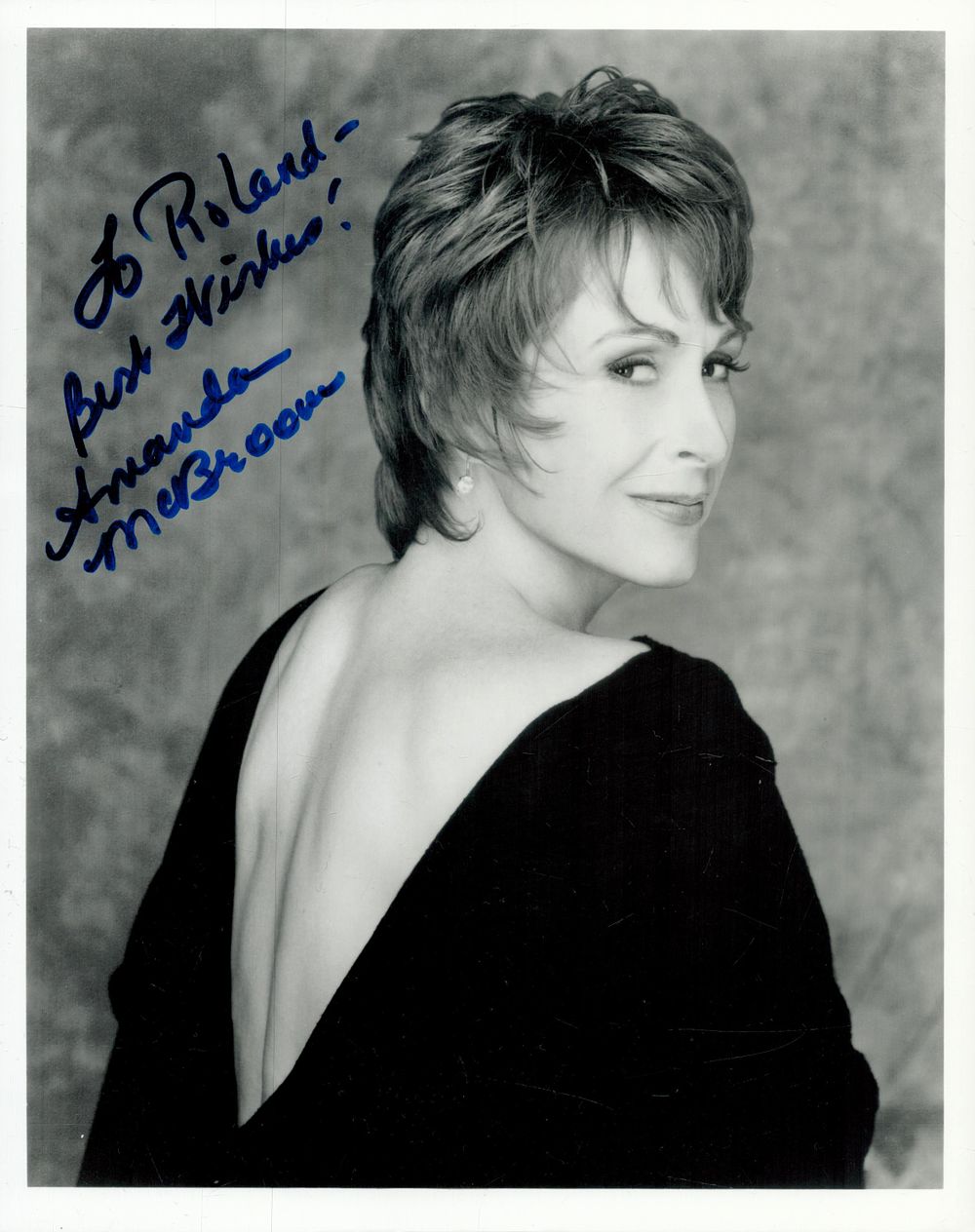 Lot 305: Amanda McBroom signed 10x8 inch black and white...