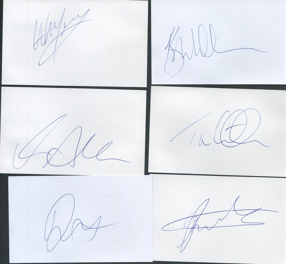 Lot 163: New Zealand cricket collection 10, signed 5x3 inch...