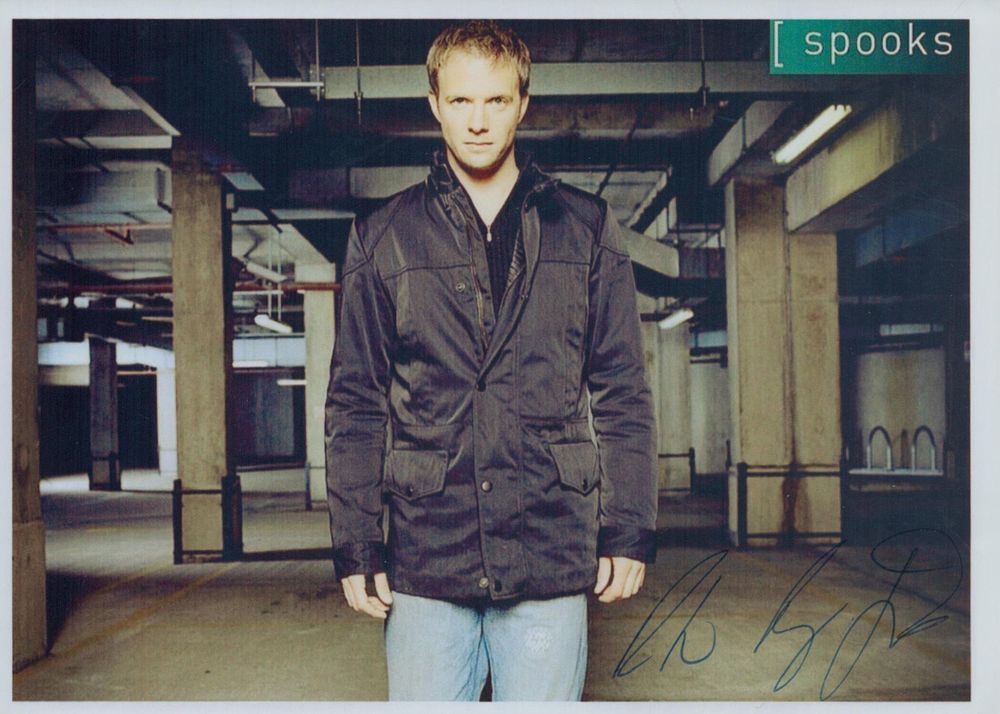 Lot 188: Rupert Penry-Jones signed 7x5 inch Spook colour promo...