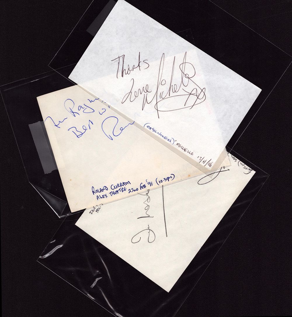 Lot 218: Entertainment and sport collection 6 signatures on signed...