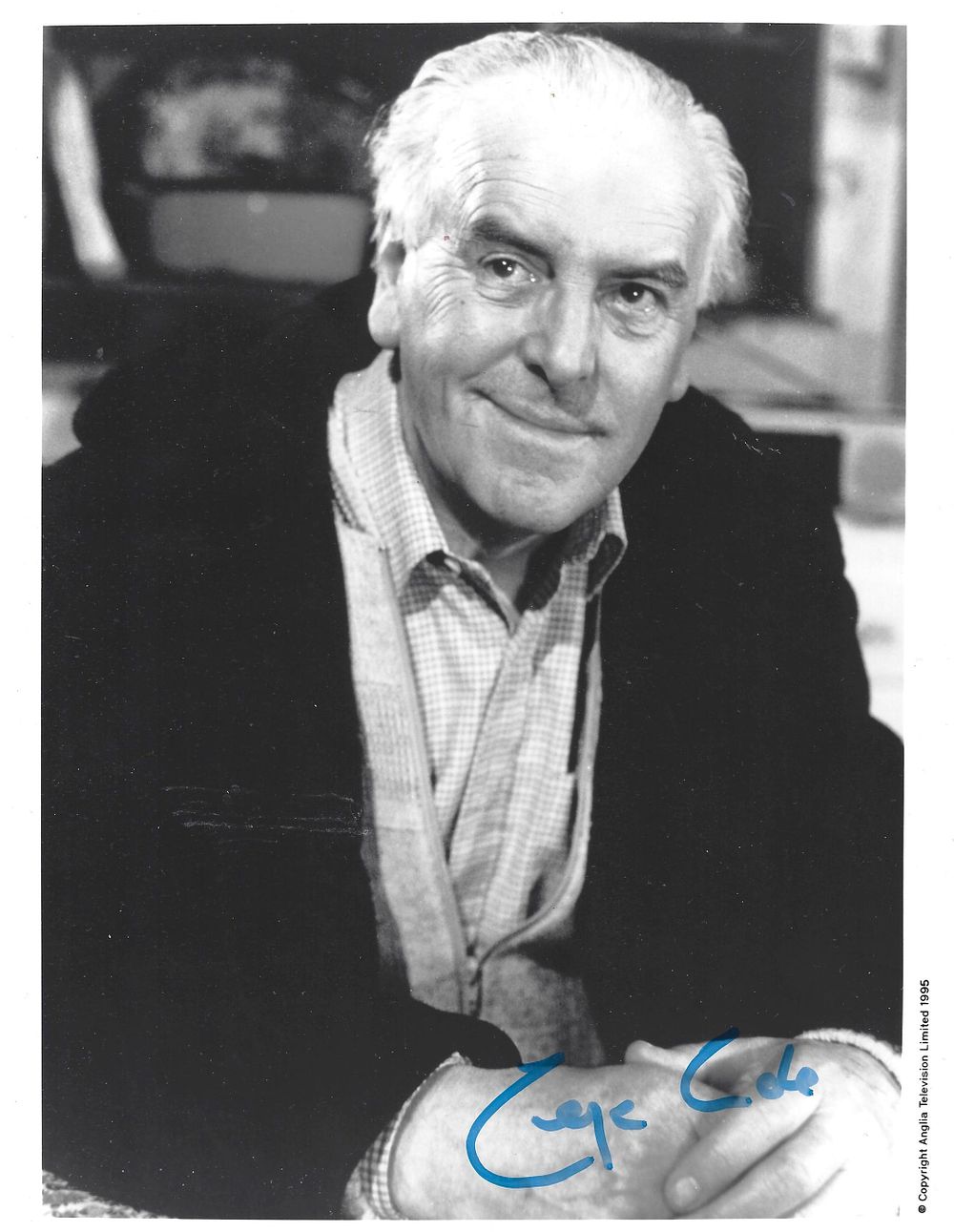 Lot 395: George Cole signed 10x8inch black and white photo....