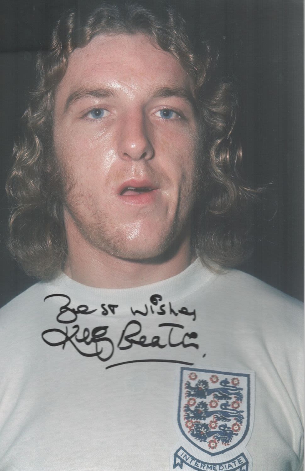 Lot 70: Football Kevin Beatie signed 12x8 colour photo pictured...