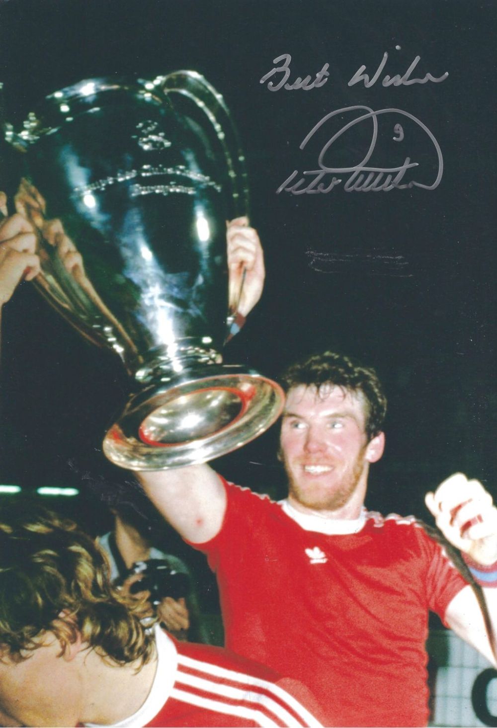 Lot 190: Football Peter Withe (Notts Forest) Signed 12x8 colour...