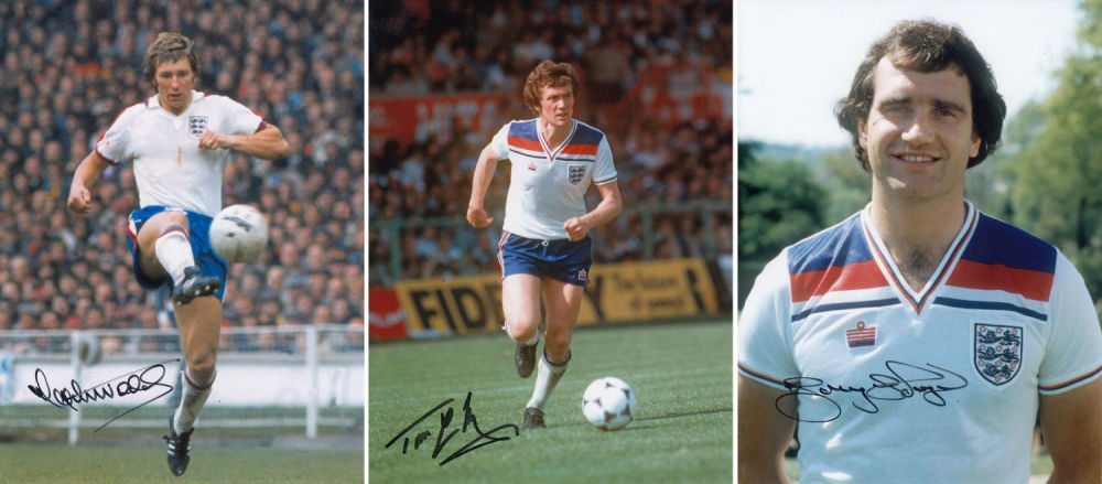 Lot 442: Football Autographed England 8 X 6 Photos A...