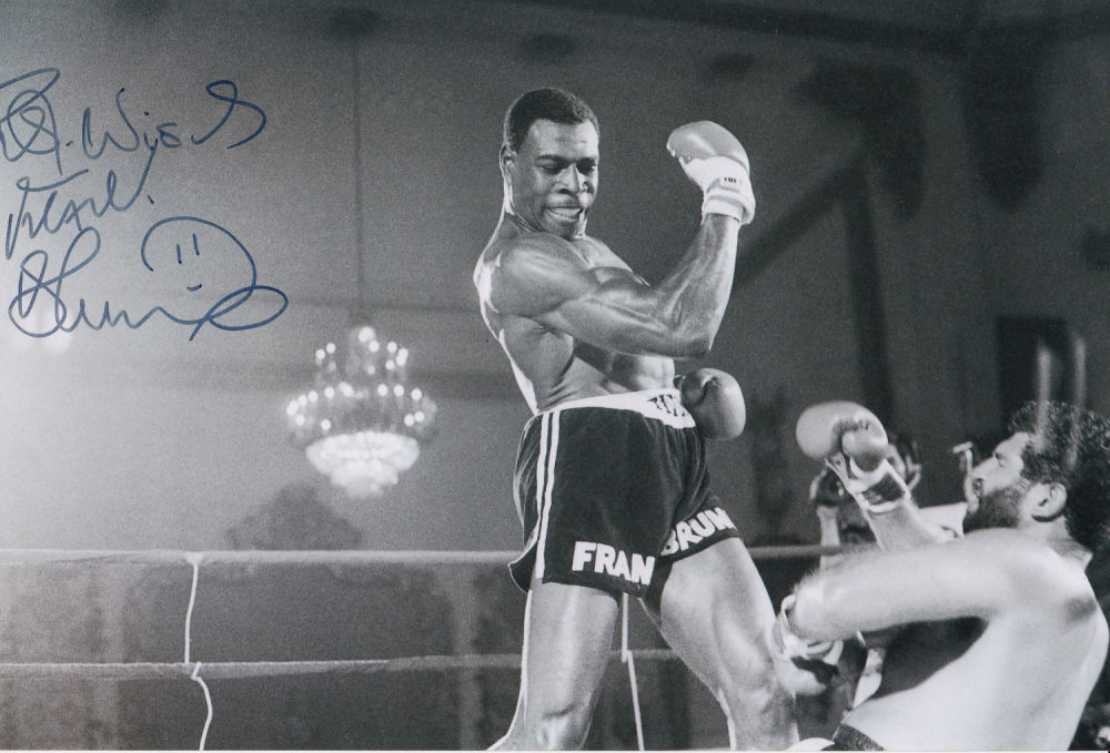 Lot 515: Football Autographed Frank Bruno 12 X 8 Photo...