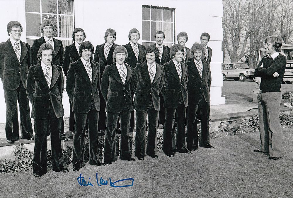 Lot 252: Autographed KEVIN KEELAN 12 x 8 photo :...