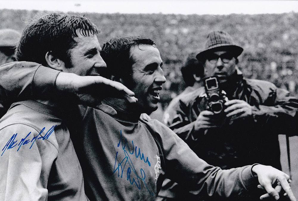 Lot 265: Autographed RANGERS 12 x 8 photo : B/W,...