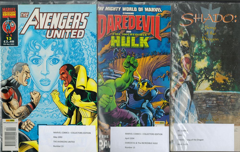 Lot 285: Comics, 3 unsigned including Marvel Comics Daredevil and...