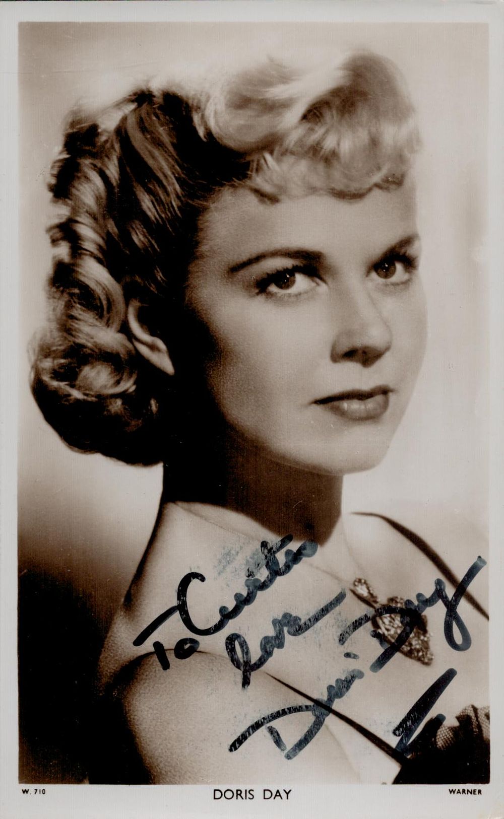 Lot 529: Doris Day signed 6x4inch black and white picturegoer...