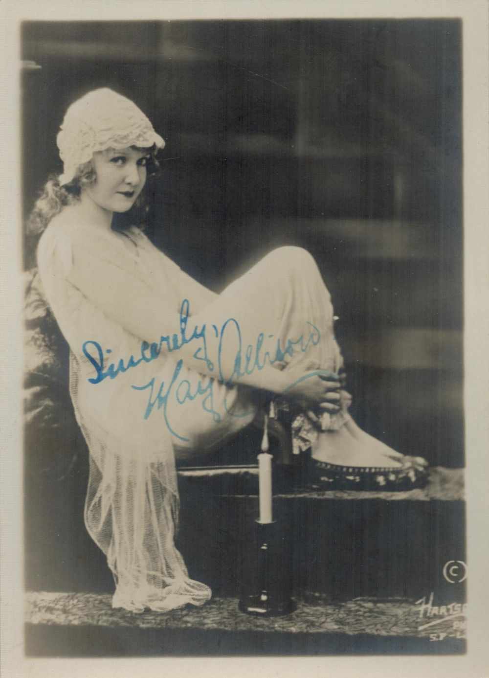 Lot 568: May Allison signed 7x5inch vintage photo. Good condition....