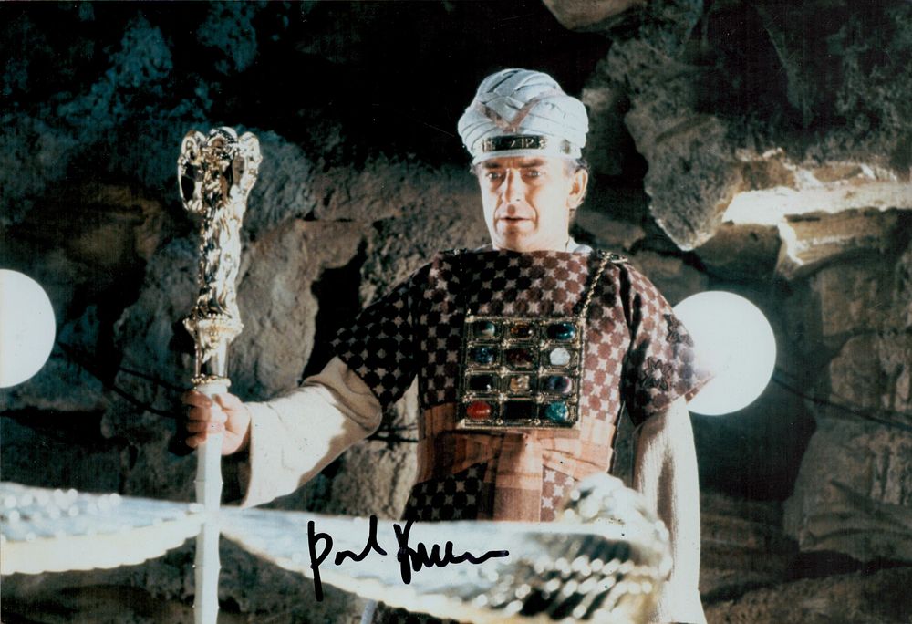 Lot 661: Paul Freeman signed 12x8inch colour photo. Good condition....
