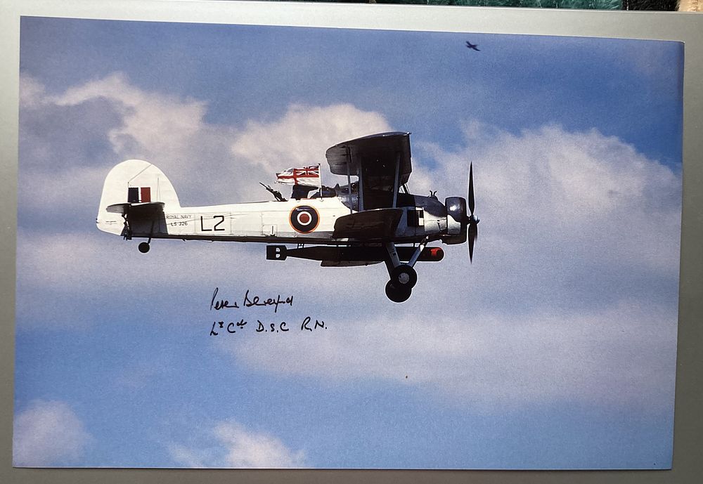 Lot 313: WW2 Lt Cdr Peter Beresford DSC signed 12...