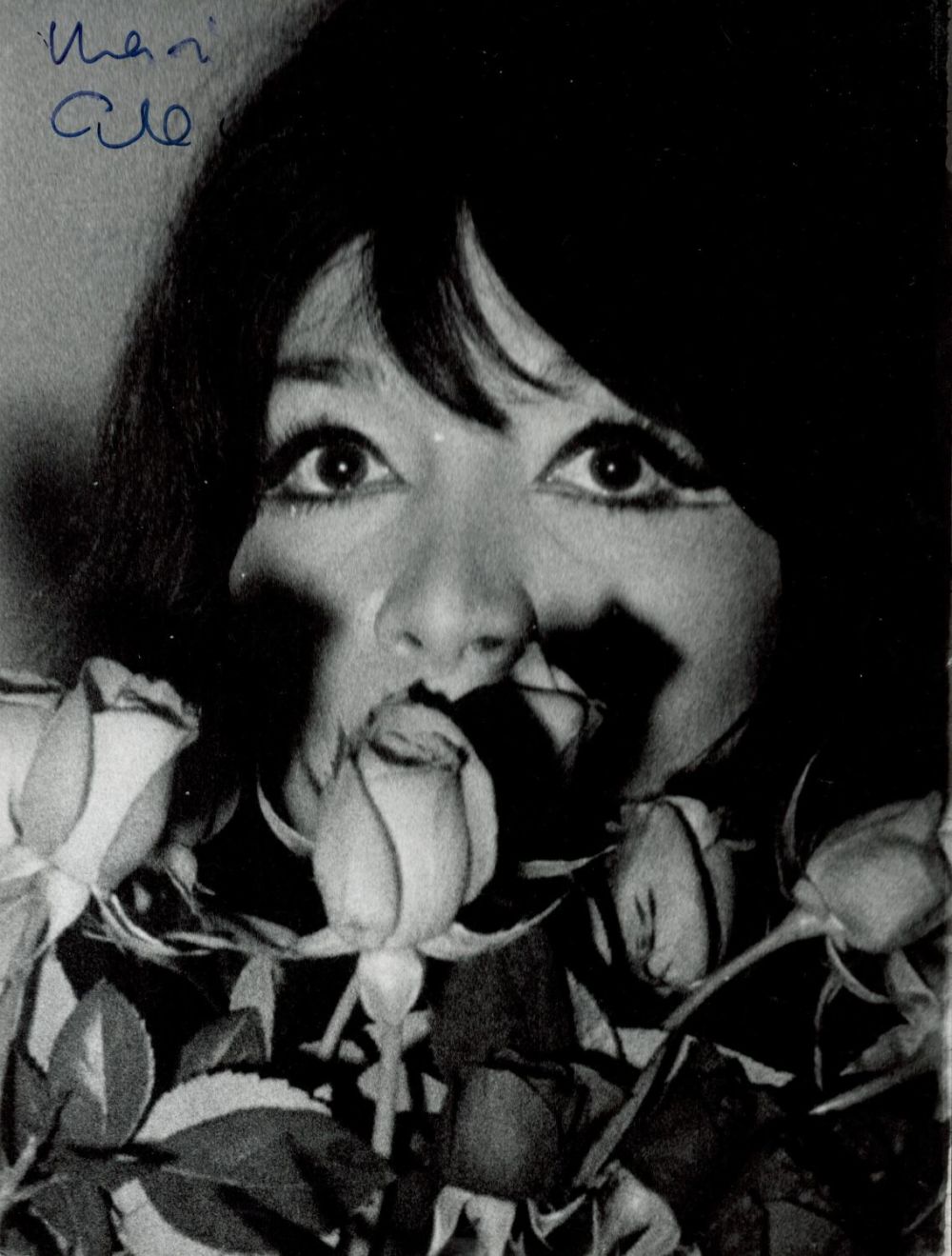 Lot 767: TV Film Juliette Greco signed 8x6 black and...