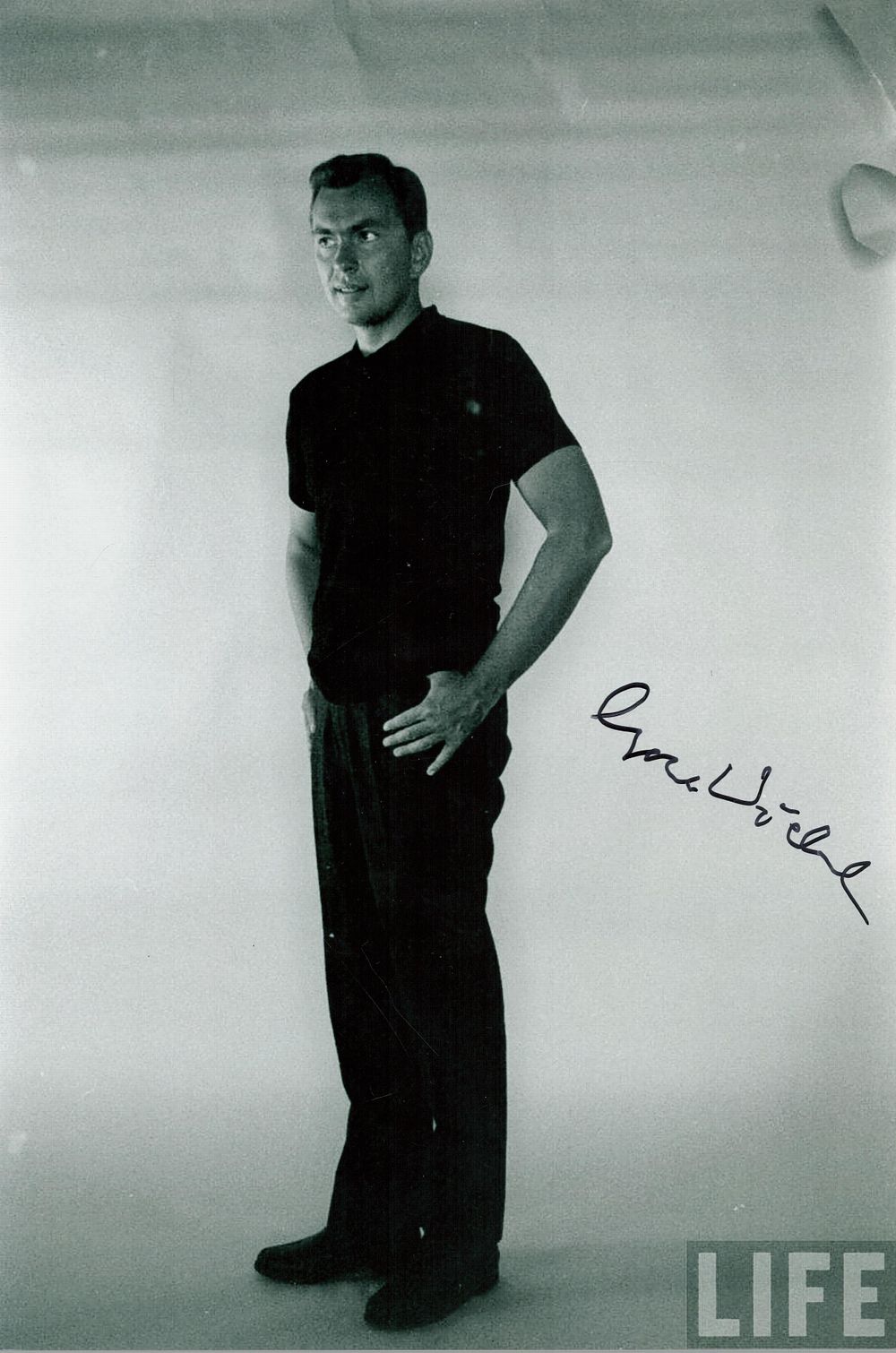 Lot 164: Gore Vidal (1925-2012), a signed 12x8 inch photo....