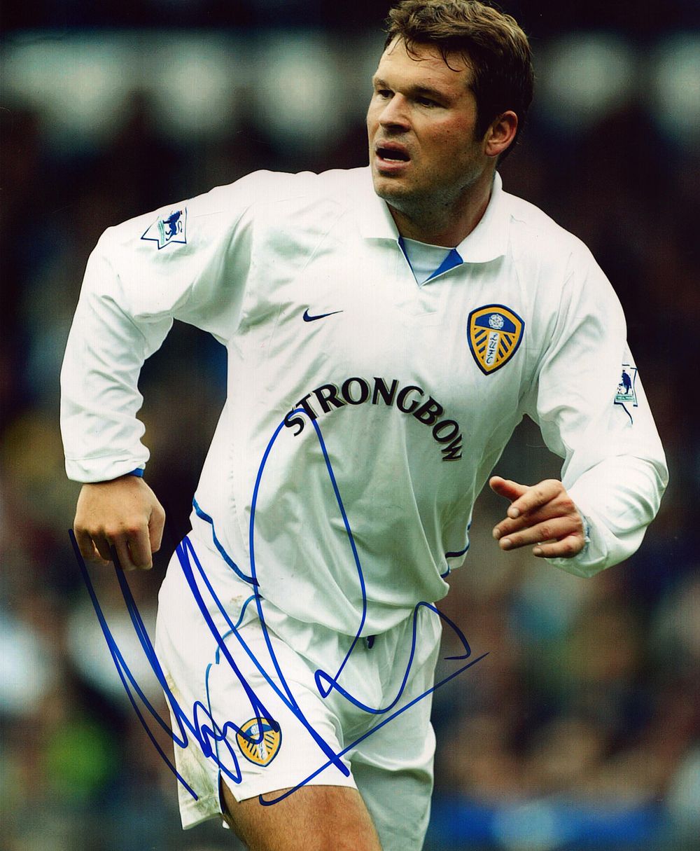 Lot 186: Mark Viduka signed 10x8 inch colour photo pictured...