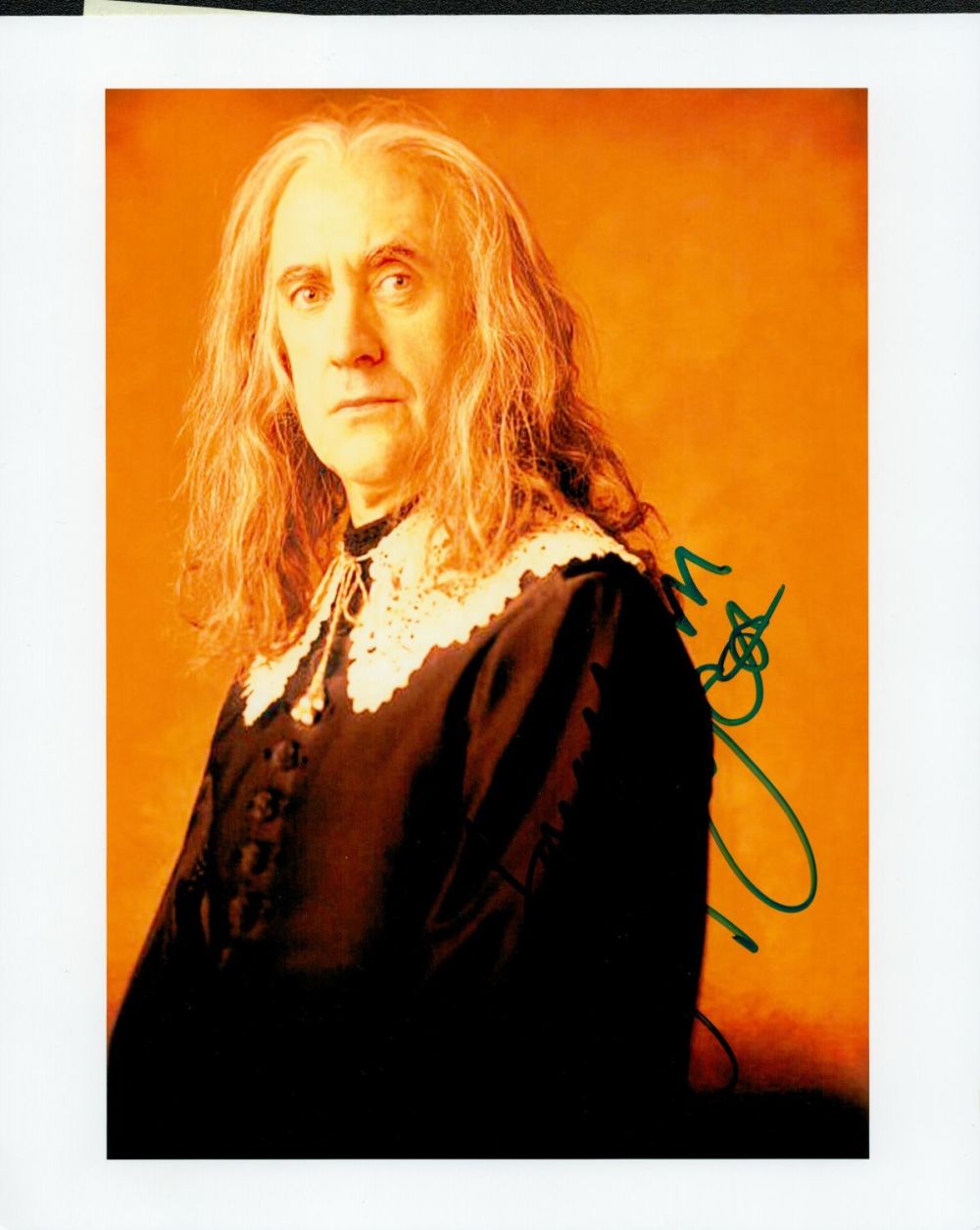 Lot 995: James Bond Jonathan Pryce signed 10x8 colour photo....