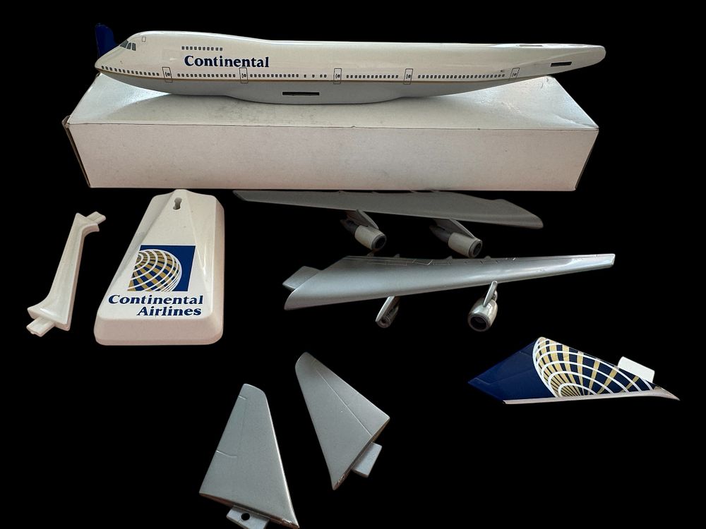 Lot 252: Continental Cor 43 model plane, in original box....