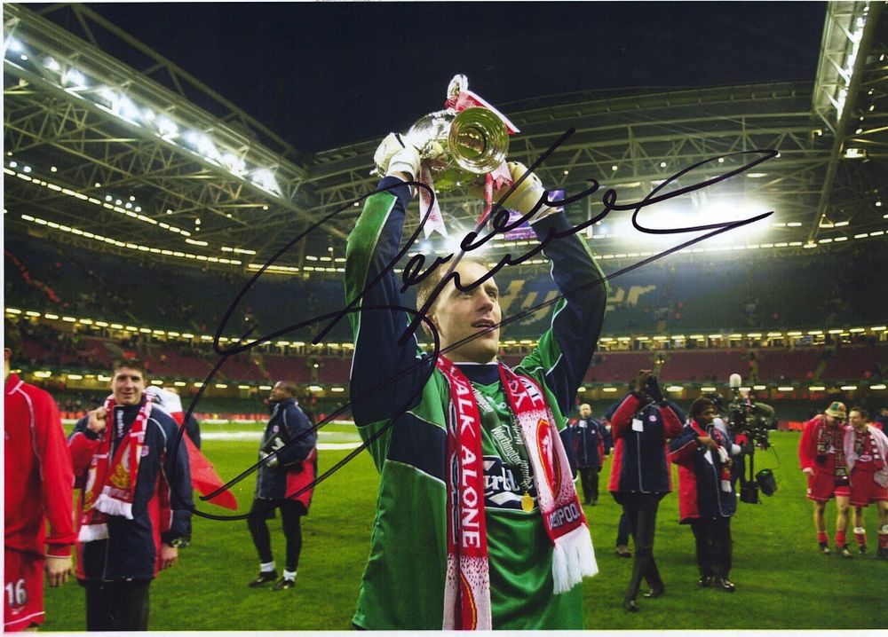 Lot 155: Sander Westerveld signed 12x8 inch colour photo. Good...