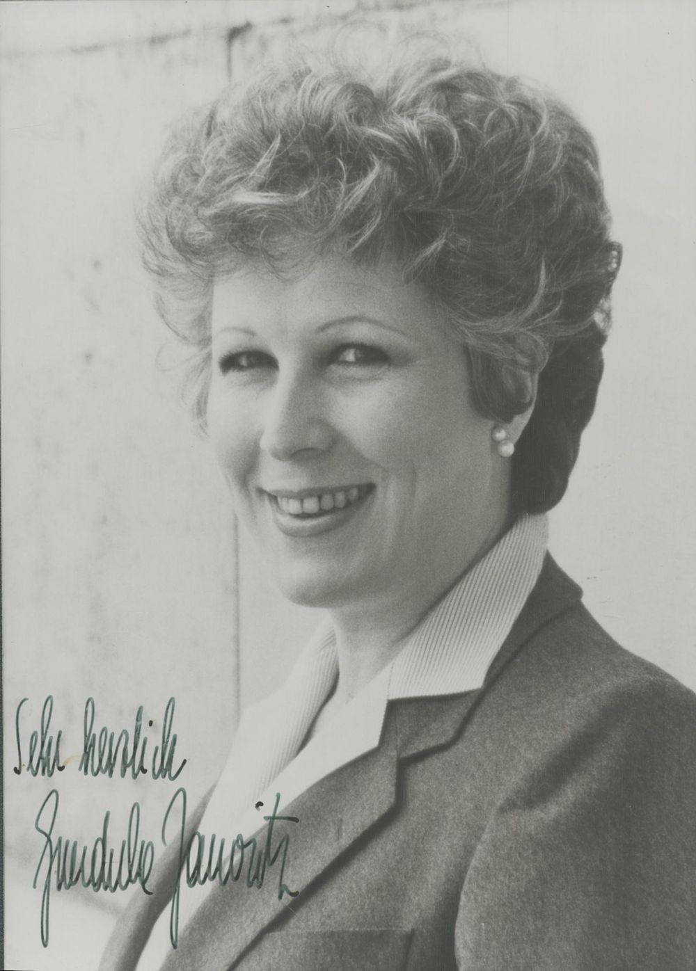 Lot 180: Gundula Janowitz signed black and white photo 7x5...