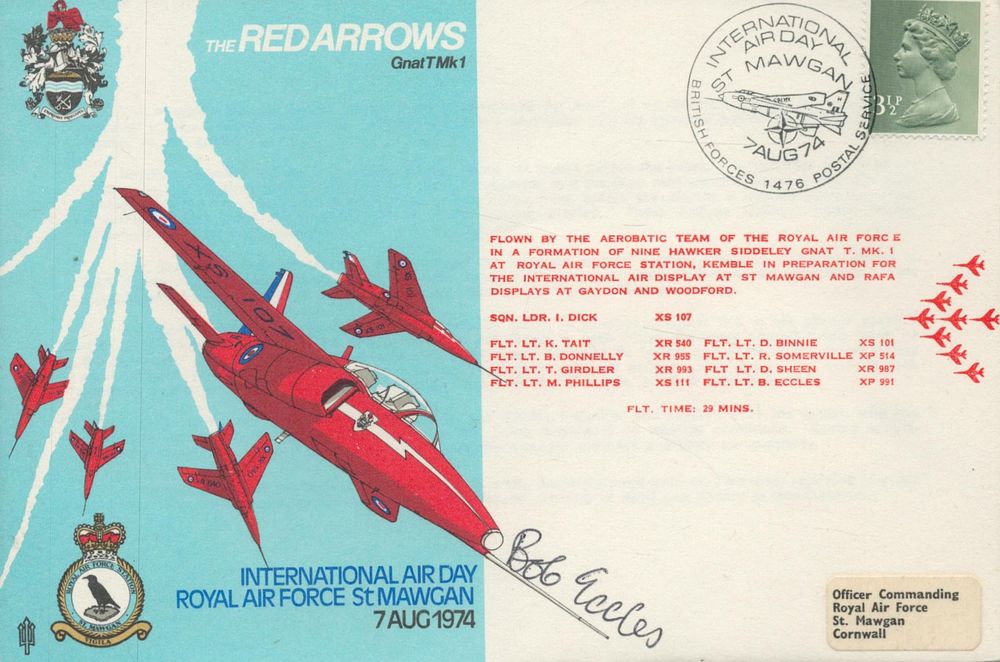 Lot 419: Red Arrows pilot Flt Lt Bob Eccles Red...